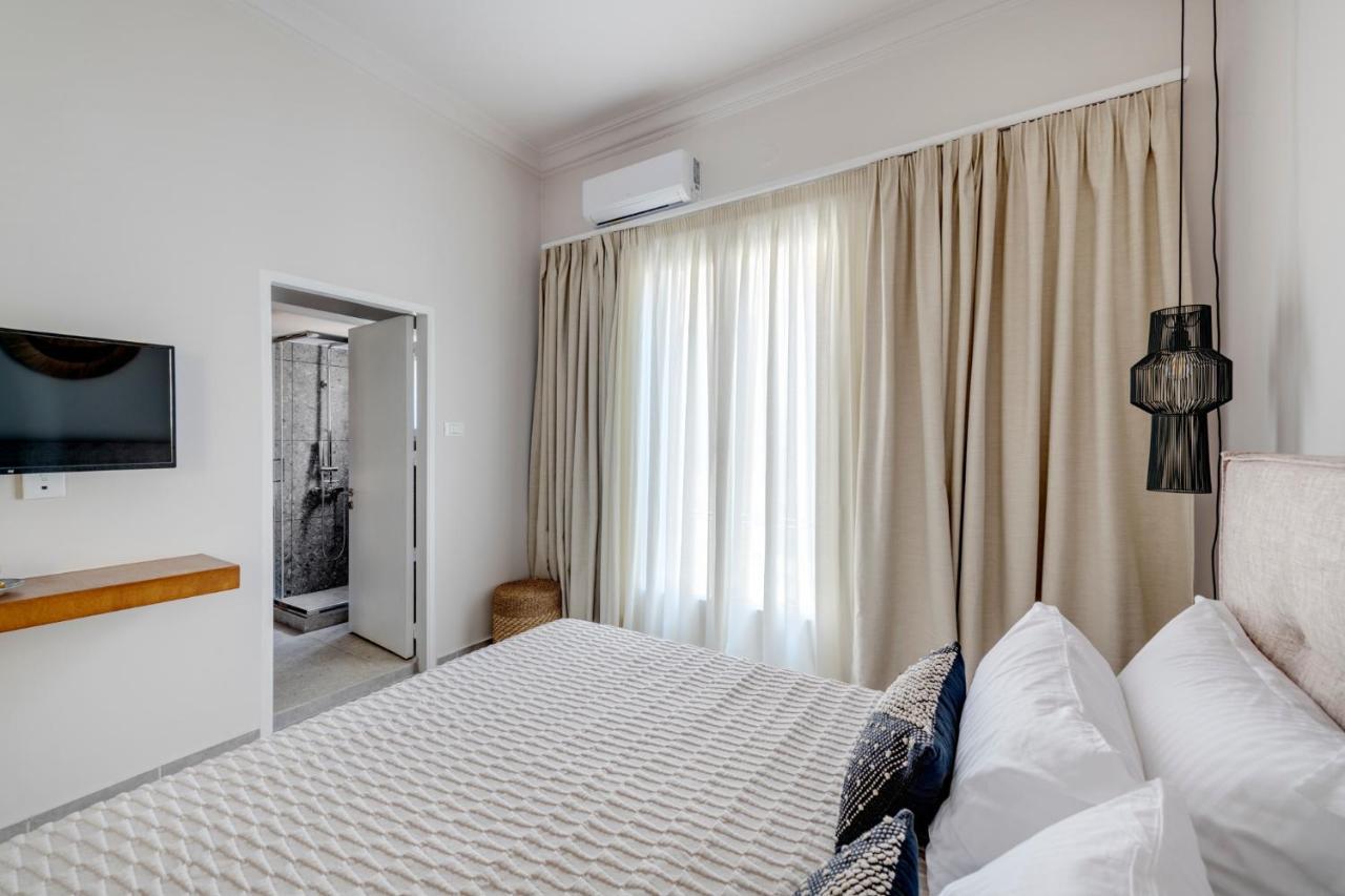 Nomadic Cozy Rooms Ermoupoli Exterior photo
