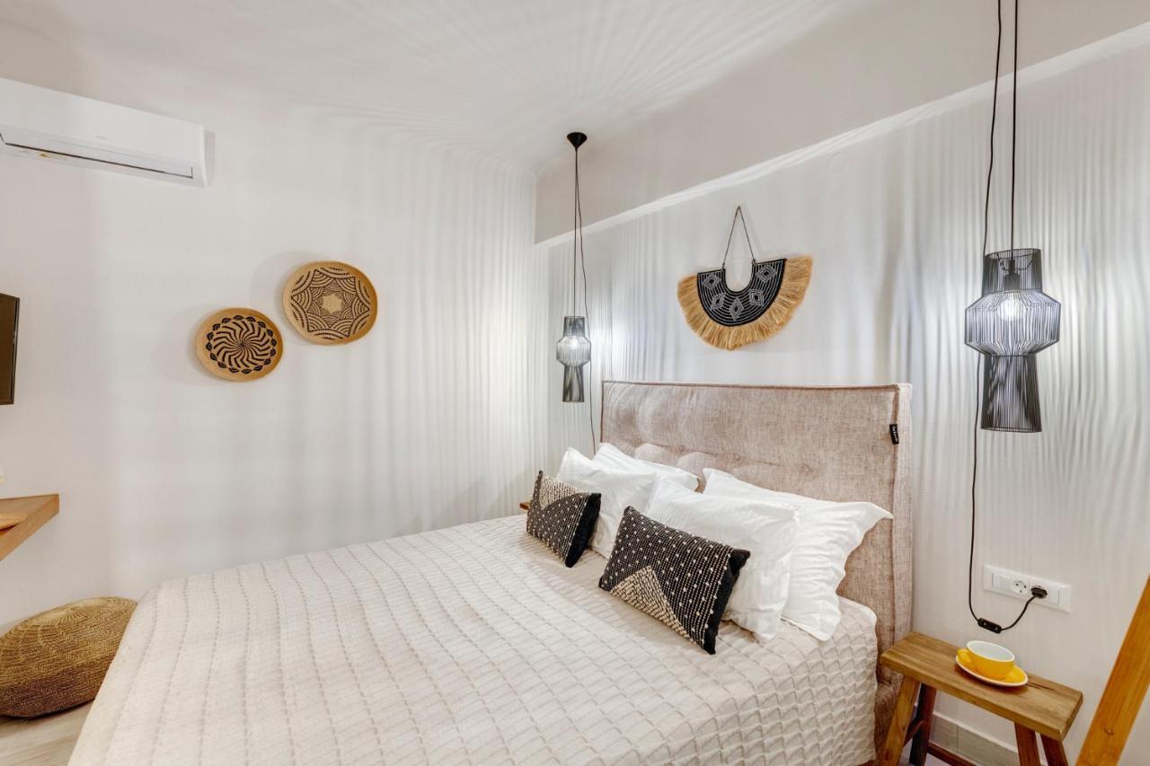 Nomadic Cozy Rooms Ermoupoli Exterior photo