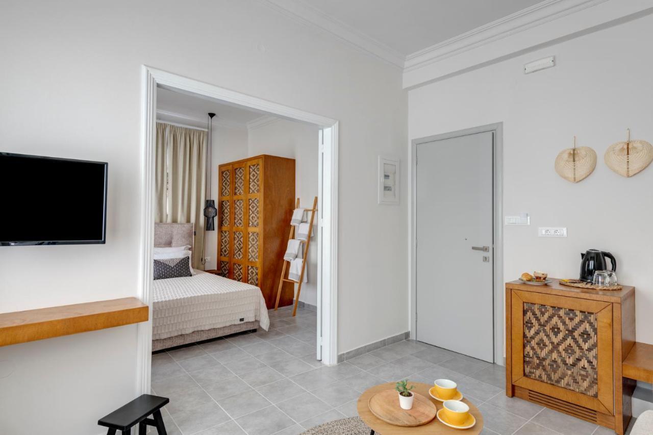 Nomadic Cozy Rooms Ermoupoli Exterior photo
